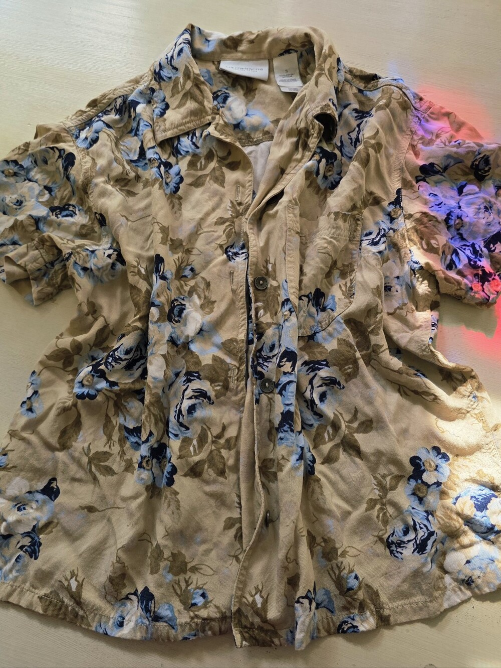 Liz Claiborne Beige and Blue Floral Button-Up Shirt Sleeve Shirt Size S
